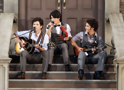 JONAS BROTHERS 8x10 photo