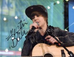 BIEBER JUSTIN In Concert Original Autograph w/ COA