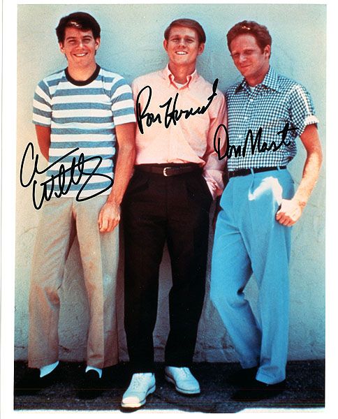 Happy Days signed by three - Click Image to Close