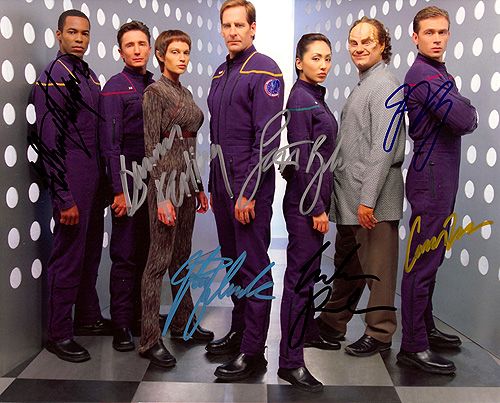 Star Trek Enterprise cast signed by seven - Click Image to Close