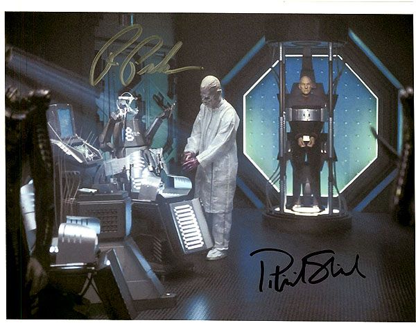 Star Trek Nemesis Patrick Stewart and Ron Perlman - Click Image to Close