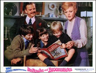 BED KNOBS AND BROOMSTICKS Disney Angela Lansbury 1971 - Click Image to Close