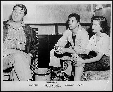 Thunder Road Robert Mitchum 1958 - Click Image to Close