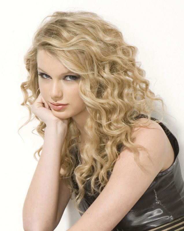 Taylor Swift Picture - Click Image to Close